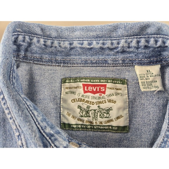 Levi's Denim Shirt XL Button Up Blue Workwear Y2K Vintage Style Cotton - Picture 4 of 6